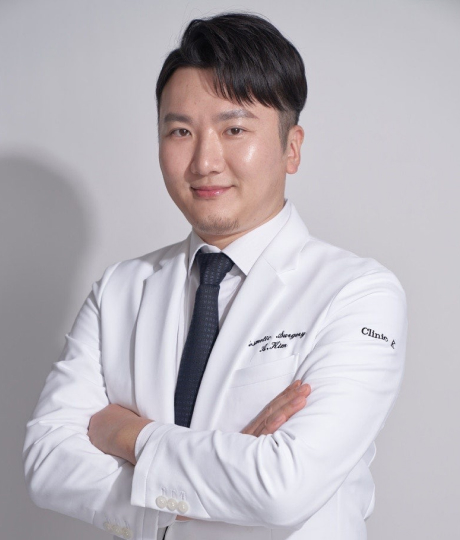 院長 金 児盛