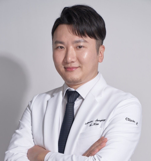院長 金 児盛